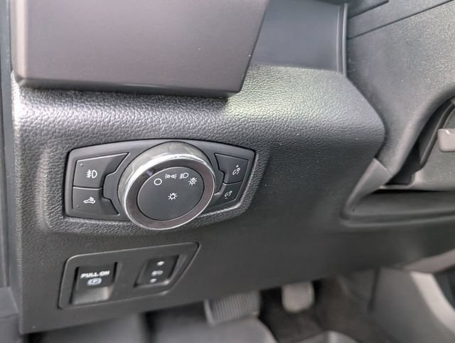 Used 2019 Ford F150 XLT w/ Equipment Group 302A Luxury AWD/4WD image 17