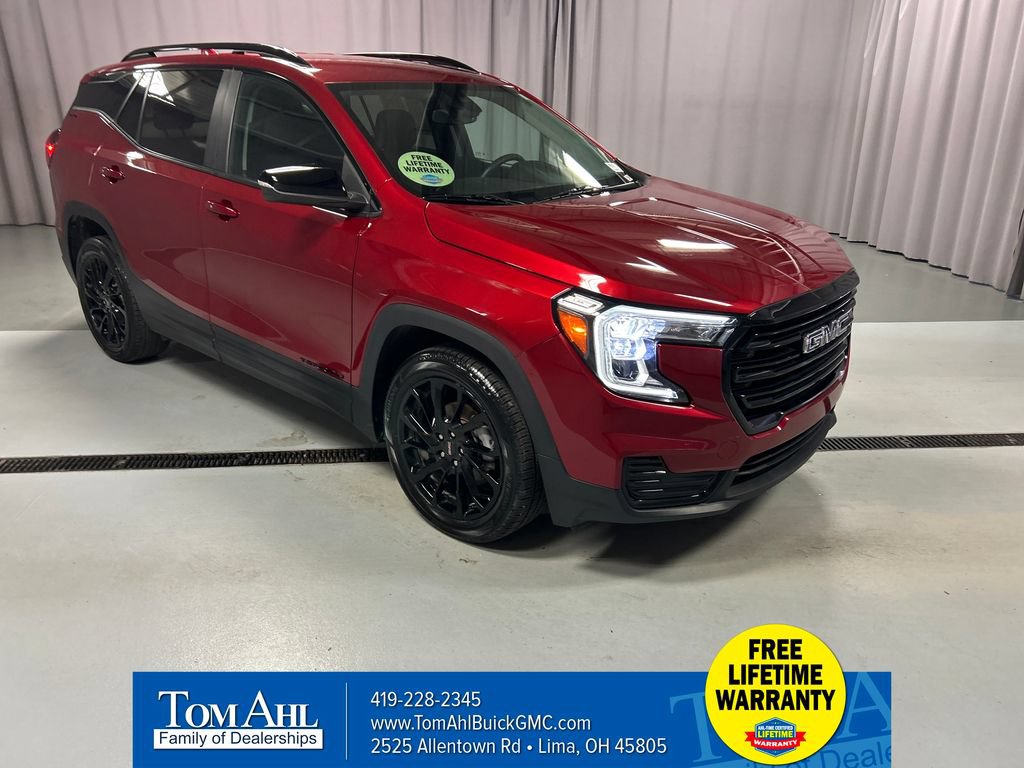 Used 2023 GMC Terrain SLE w/ Driver Convenience Package FWD image 1