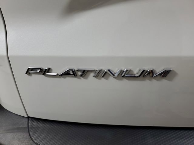 Used 2023 Ford Escape Platinum w/ Premium Technology Package image 7