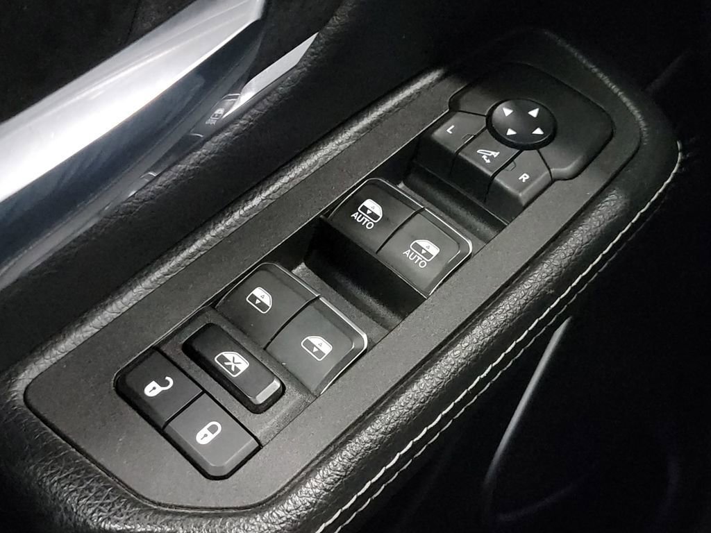 Used 2025 RAM 1500 Laramie image 21