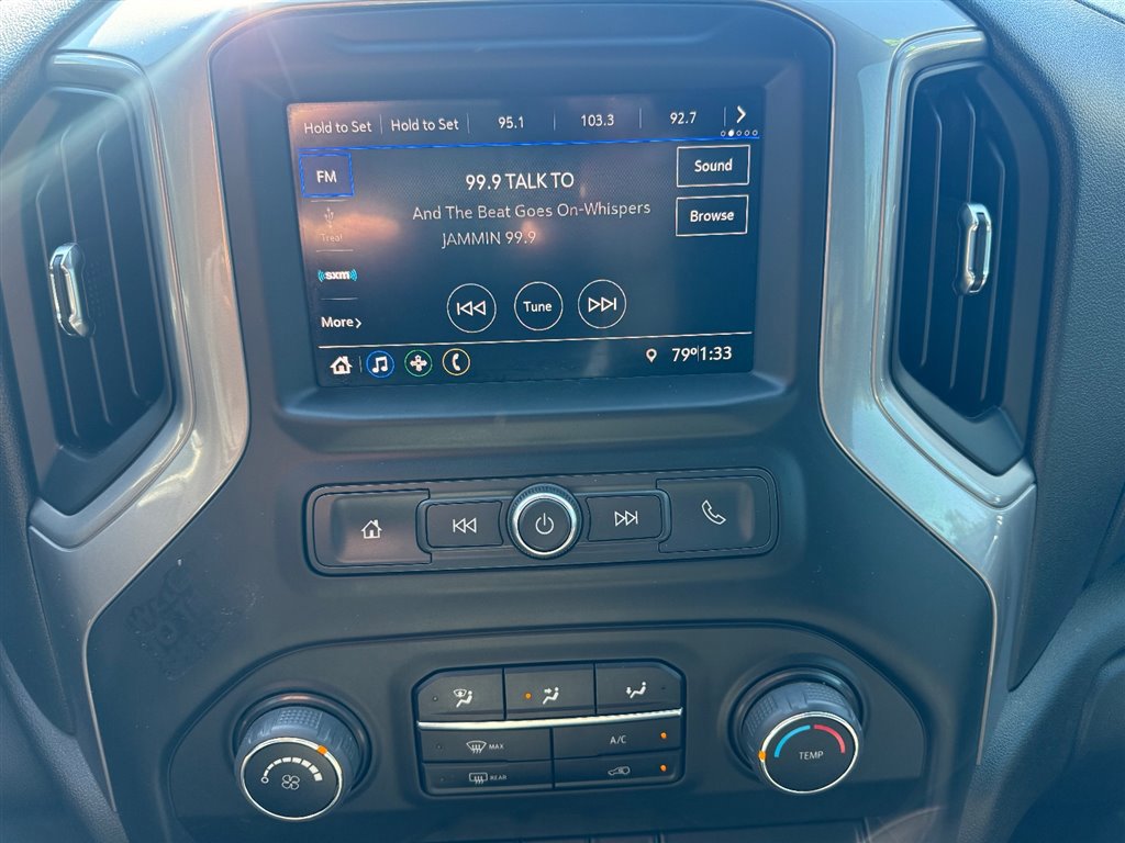 Used 2022 Chevrolet Silverado 2500 Custom w/ Custom Value Package image 17