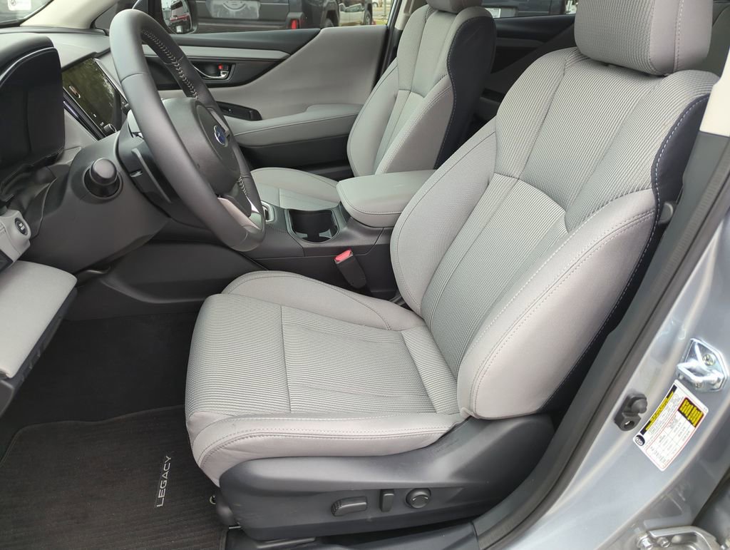 Used 2025 Subaru Legacy Premium image 12