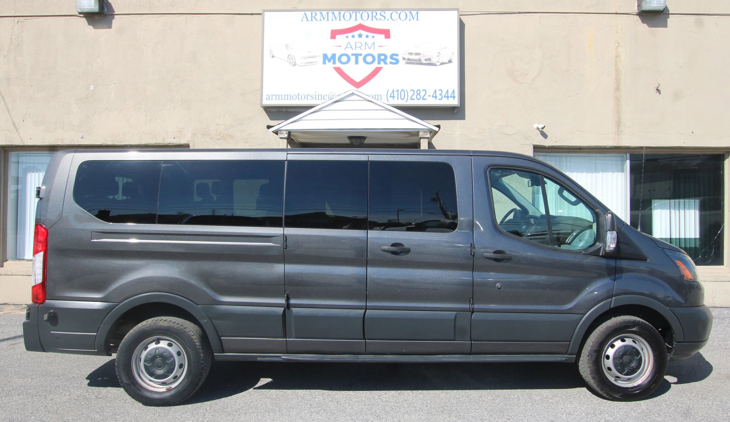 Used 2016 Ford Transit 350 XL image 4