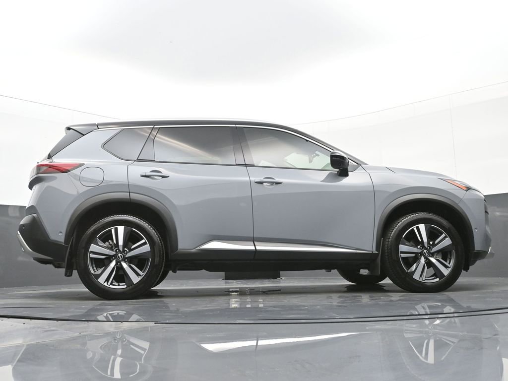 Used 2023 Nissan Rogue Platinum image 43
