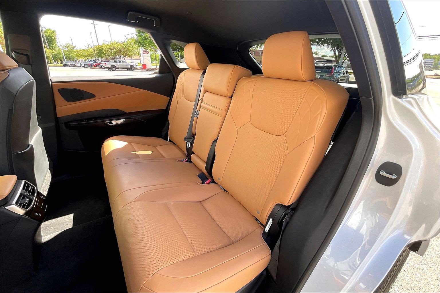 Used 2025 Lexus RX 350 FWD w/ Technology Package image 30