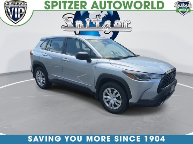 Used 2022 Toyota Corolla Cross L AWD/4WD image 2