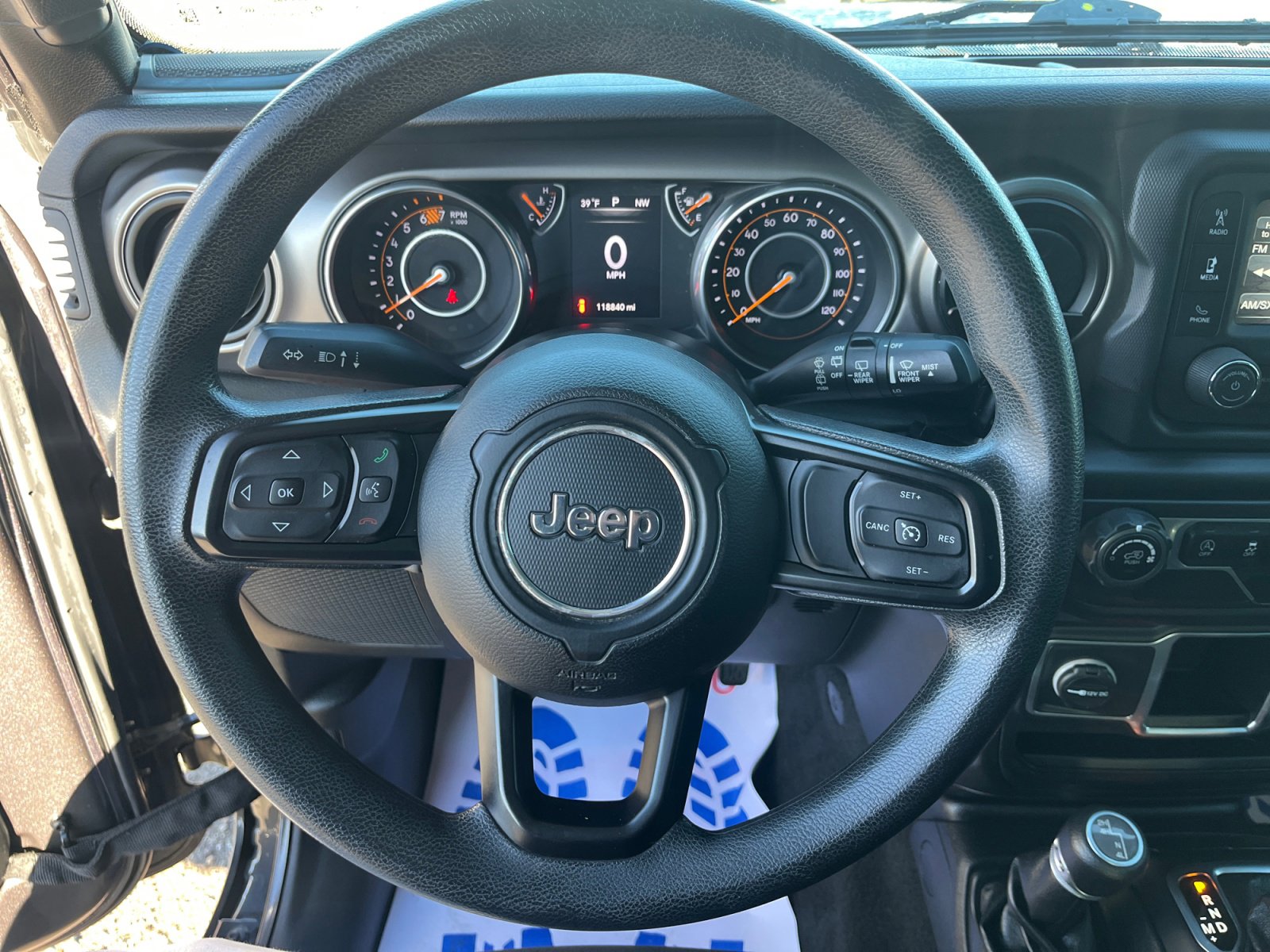 Used 2018 Jeep Wrangler Unlimited Sport image 9