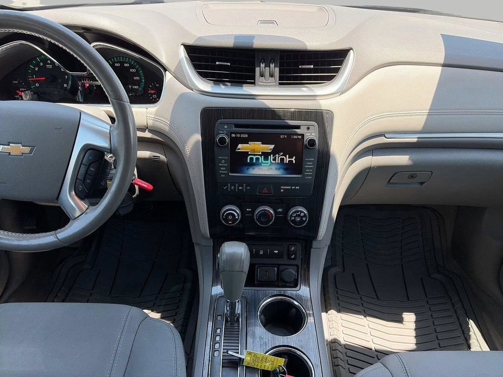 Used 2016 Chevrolet Traverse LT w/ Style and Technology Package AWD/4WD image 12