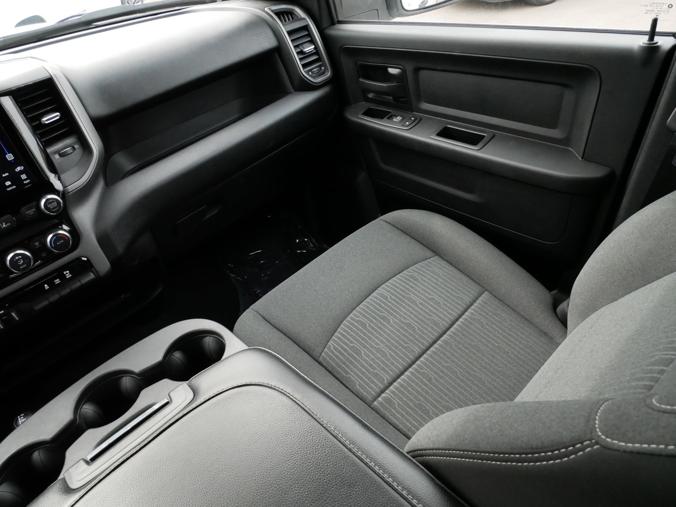 Used 2024 RAM 2500 Tradesman w/ Safety Group image 11