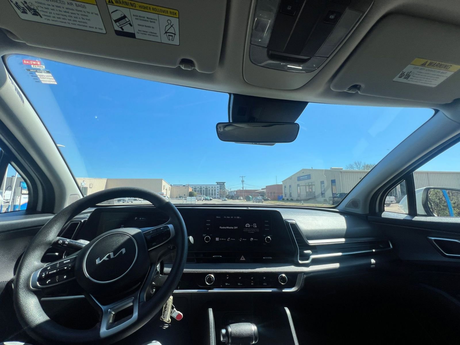 Used 2025 Kia Sportage LX image 32