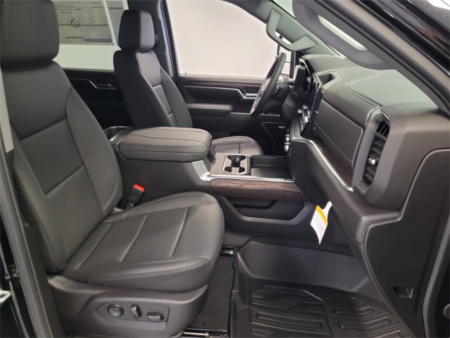 New 2026 GMC Sierra 2500 SLT w/ SLT Premium Package image 12