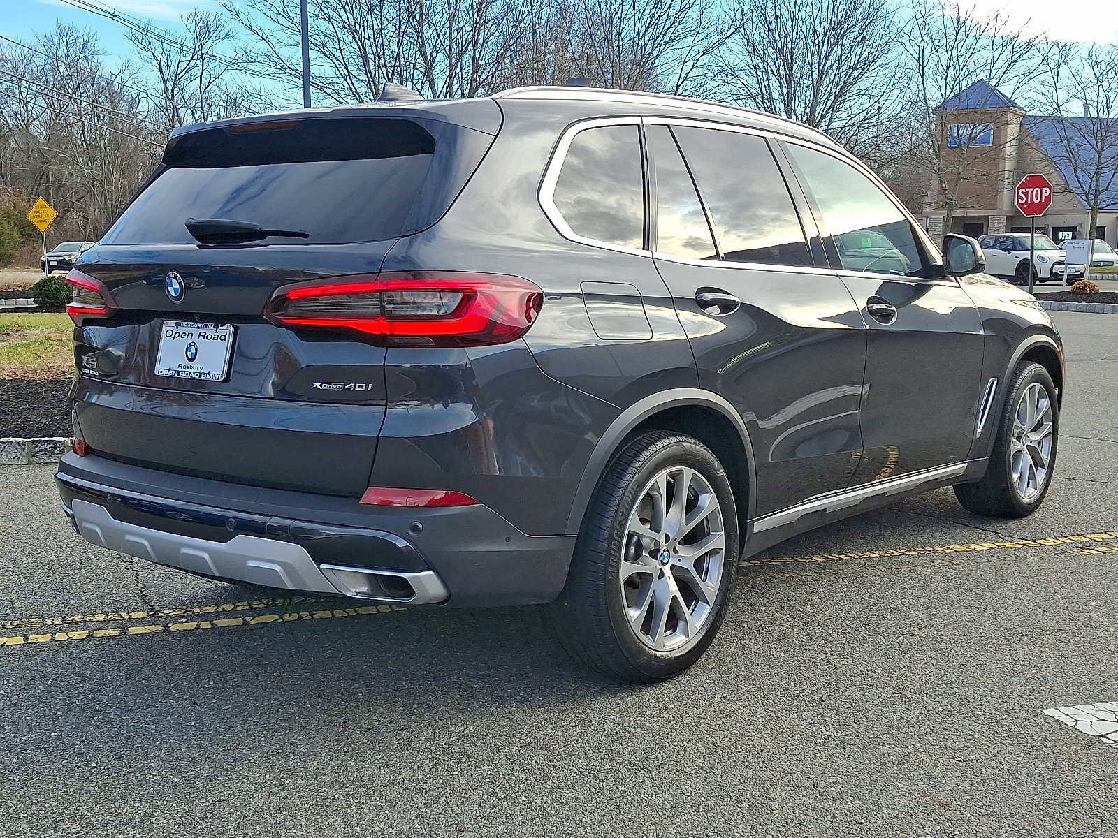 Used 2023 BMW X5 xDrive40i w/ Premium Package image 6