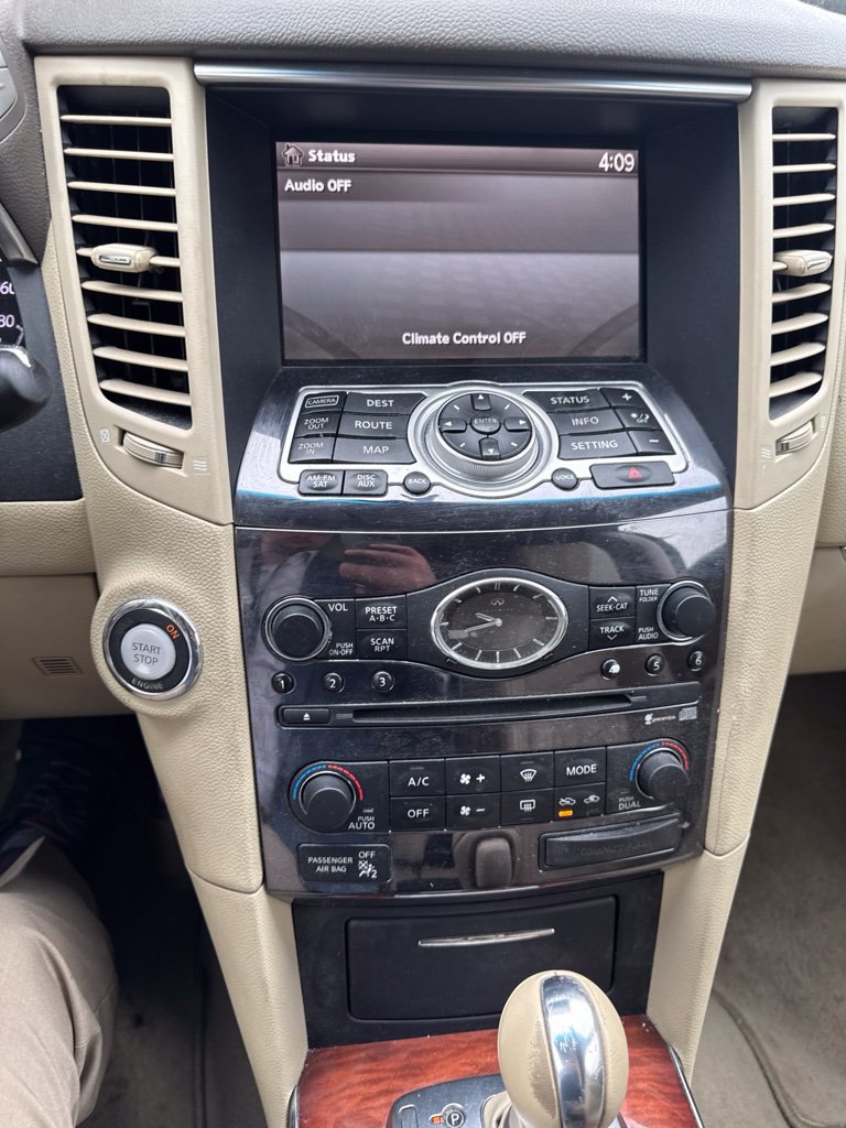Used 2009 INFINITI FX35 AWD w/ Navigation Pkg image 6