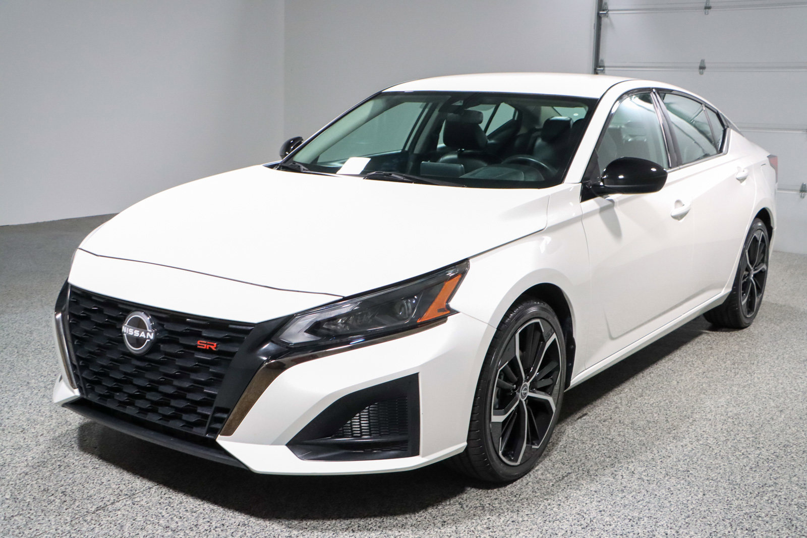 Used 2024 Nissan Altima 2.5 SR image 29