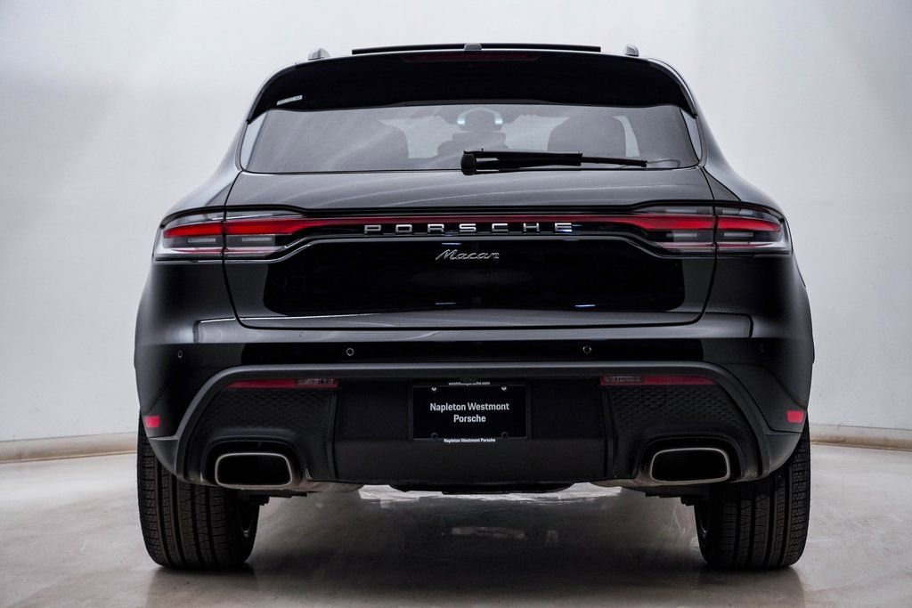 Certified 2025 Porsche Macan image 10