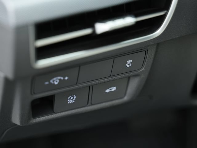 Used 2024 Hyundai Sonata SEL FWD image 18