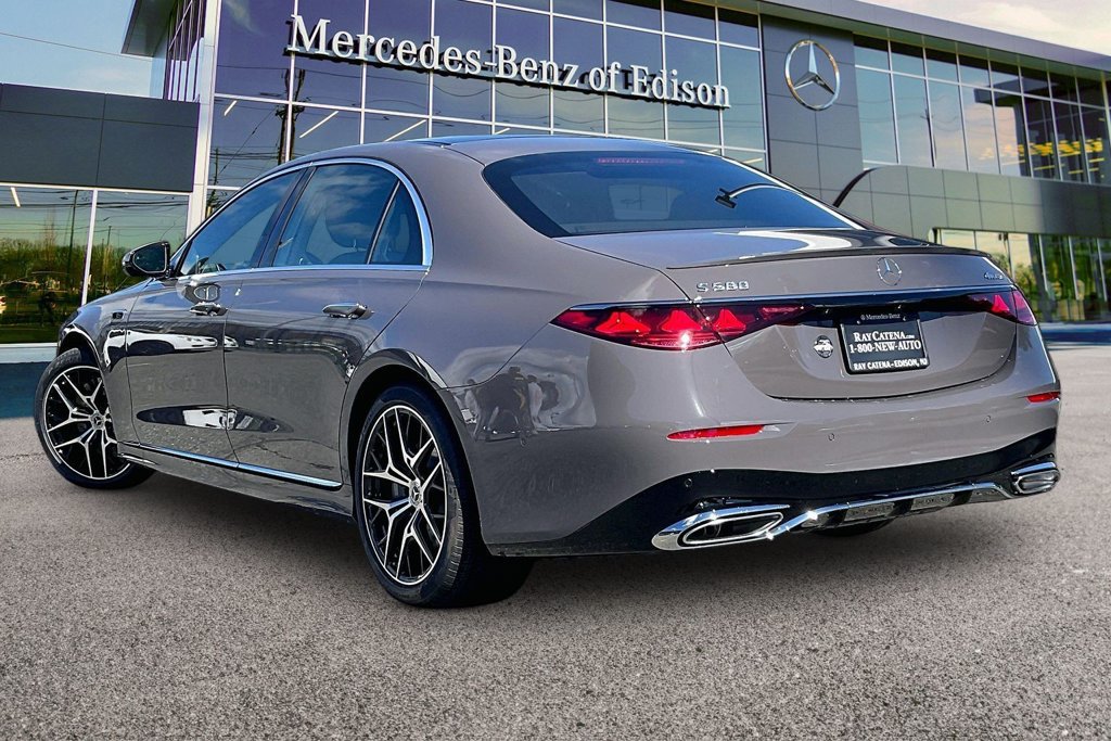 New 2027 Mercedes-Benz S 580 4MATIC Sedan image 3