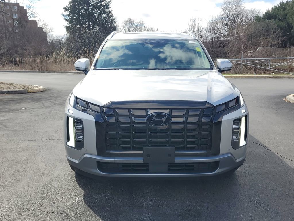 Used 2024 Hyundai Palisade Limited image 2