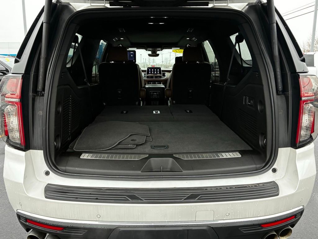Used 2021 Chevrolet Suburban High Country AWD/4WD image 34
