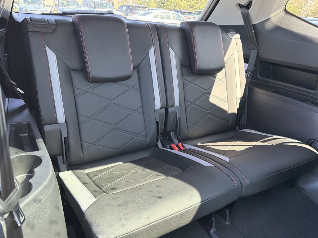 New 2026 Volkswagen Atlas Peak Edition image 18