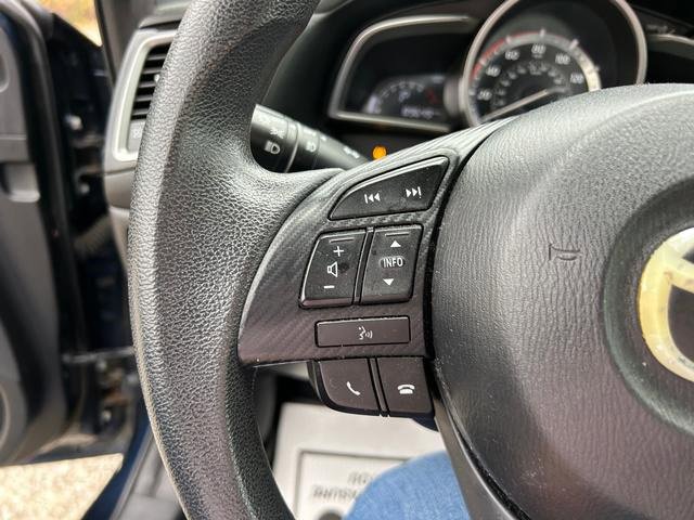 Used 2015 MAZDA MAZDA3 i Sport image 21