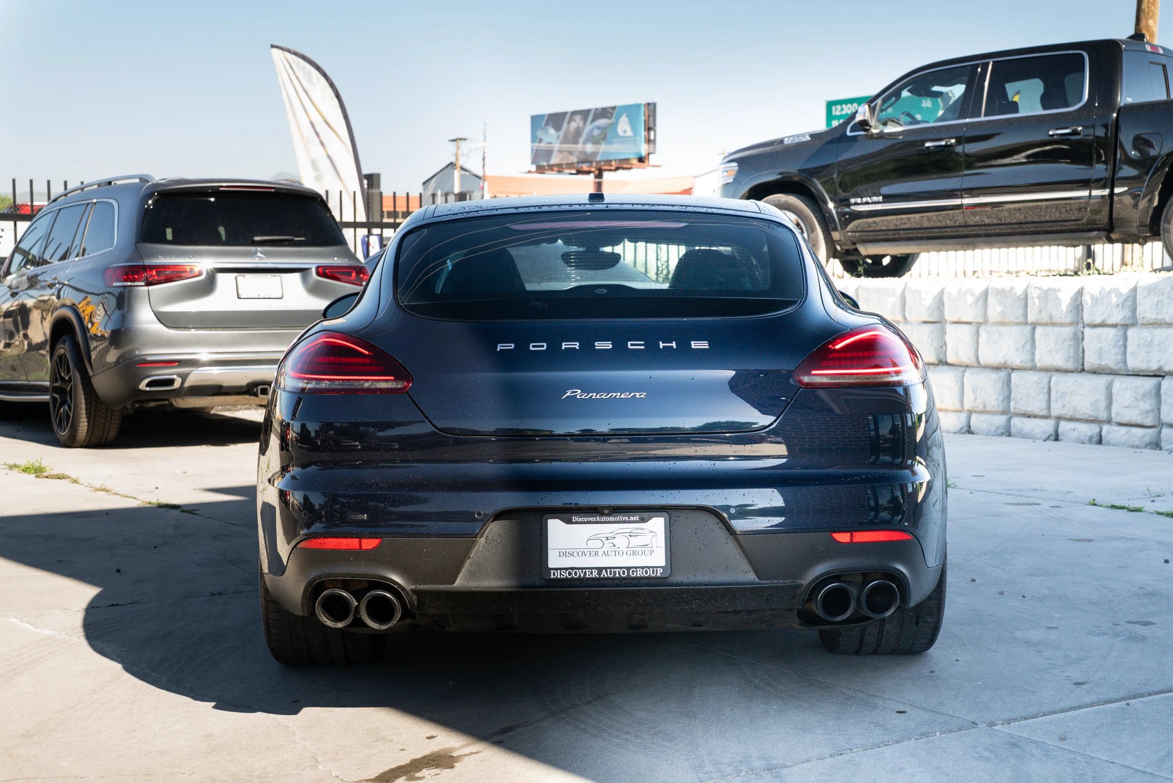 Used 2016 Porsche Panamera RWD image 6