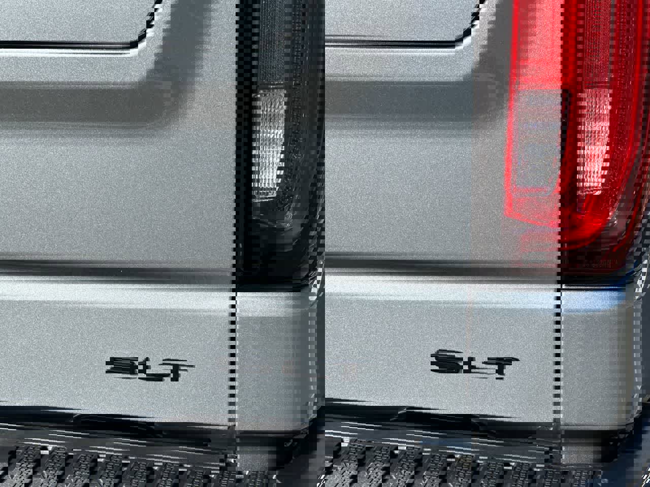 New 2026 GMC Sierra 1500 SLT w/ SLT Premium Package image 33