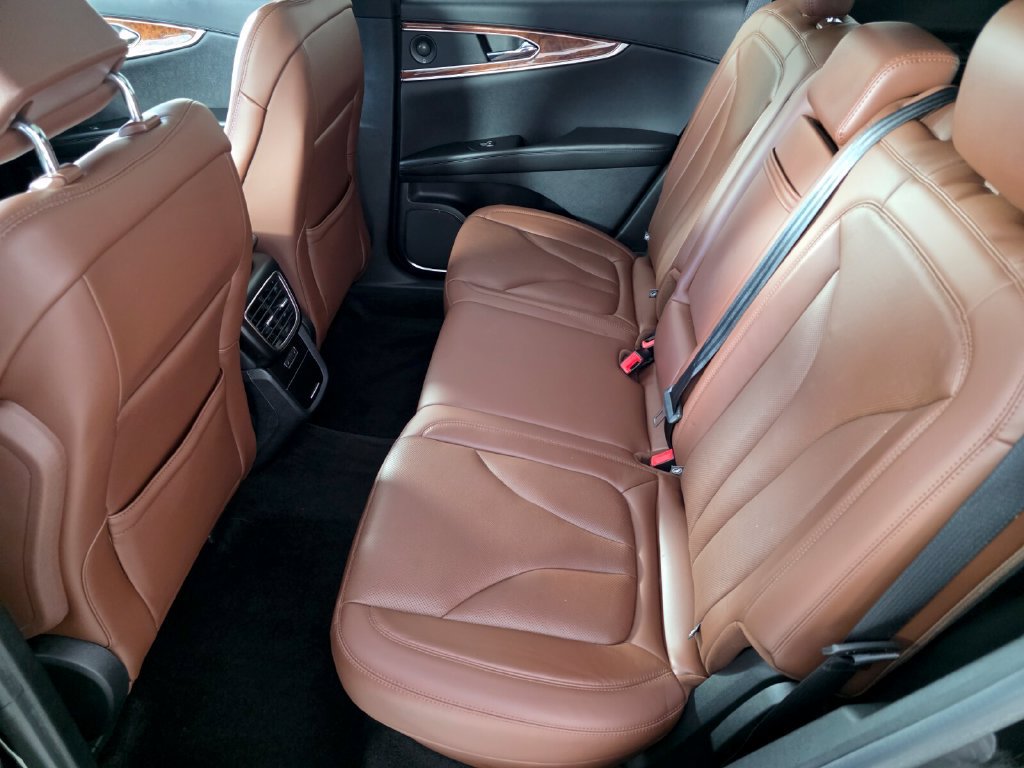 Used 2019 Lincoln Nautilus Reserve AWD/4WD image 14