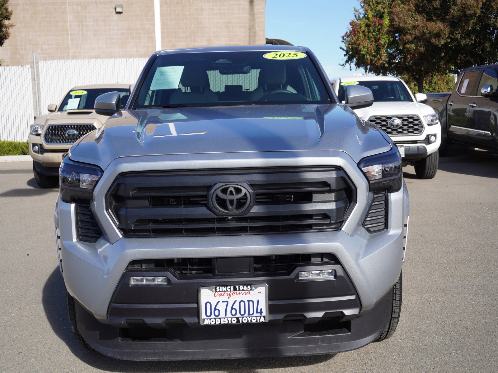 Used 2025 Toyota Tacoma SR5 image 4
