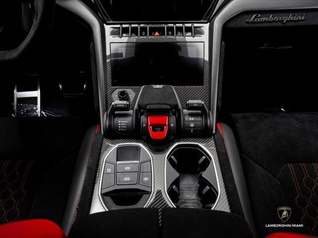 Used 2023 Lamborghini Urus Performante AWD/4WD image 44