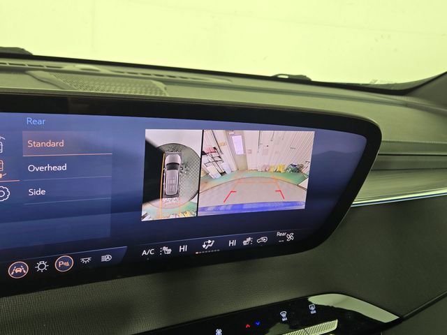 Used 2025 Buick Enclave Preferred w/ Power Package image 19