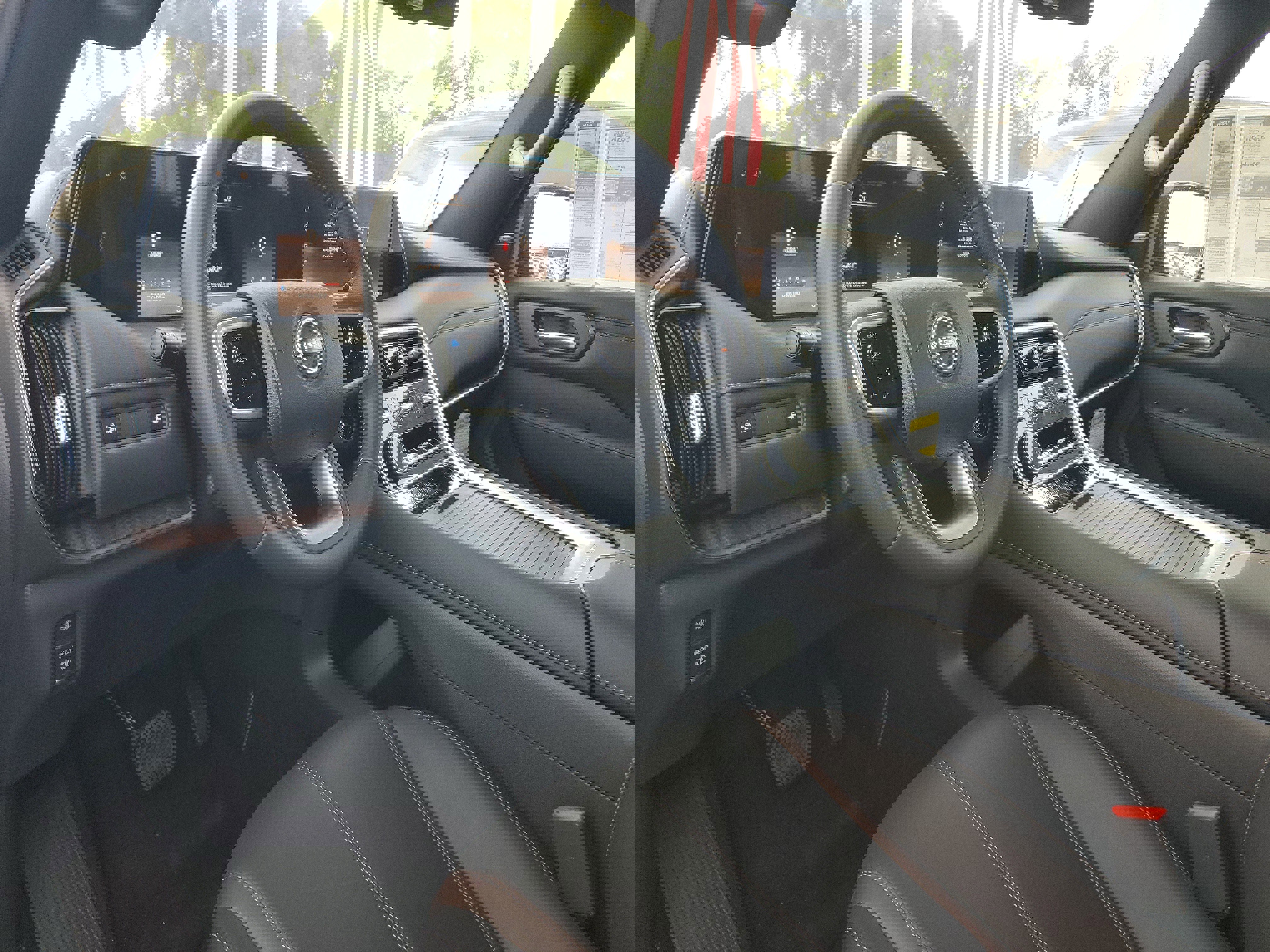 New 2025 Nissan Armada SL w/ Captain's Chari Seat Package image 10