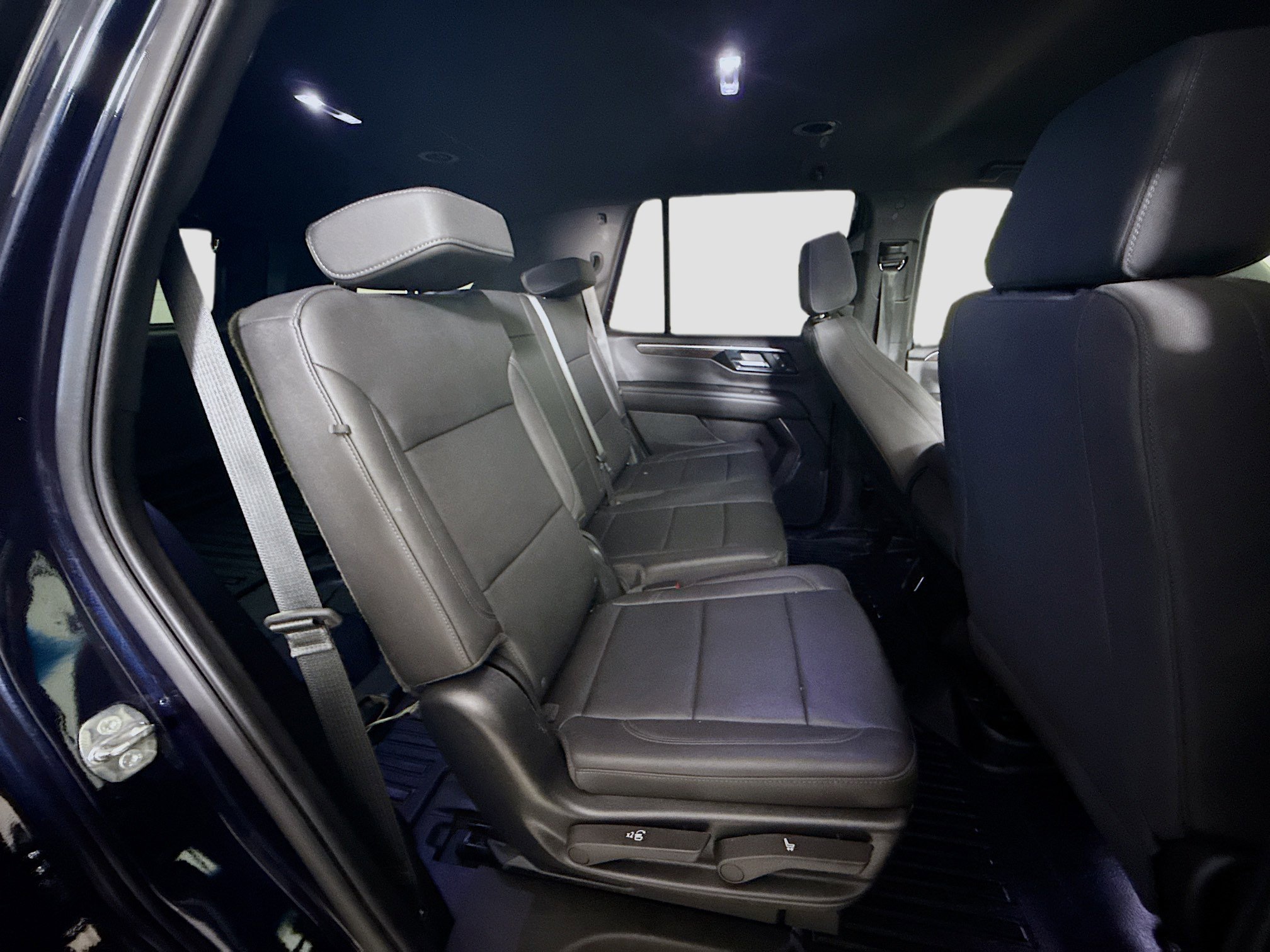 Used 2022 Chevrolet Tahoe 2WD w/ Remote Keyless Entry Package image 27