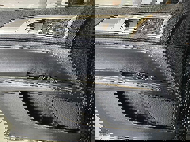 Used 2020 Lincoln MKZ image 20