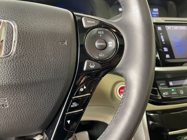 Certified 2017 Honda Accord Touring image 9