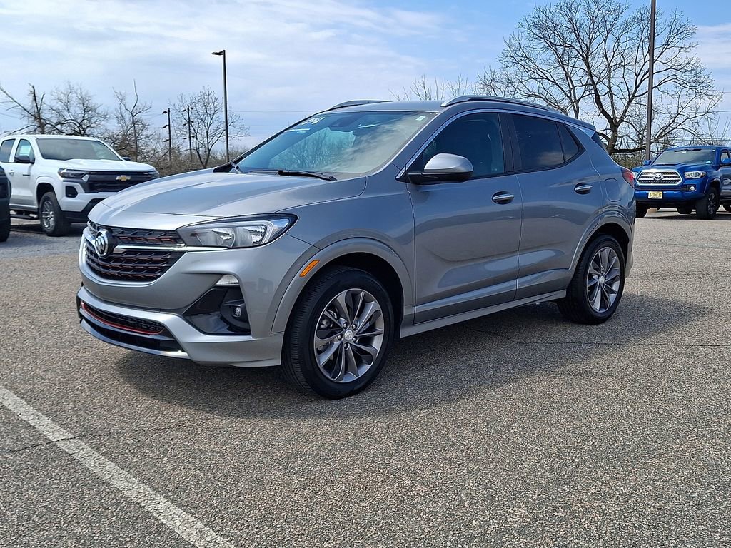 Used 2023 Buick Encore GX Select w/ Sport Touring Package AWD/4WD image 6