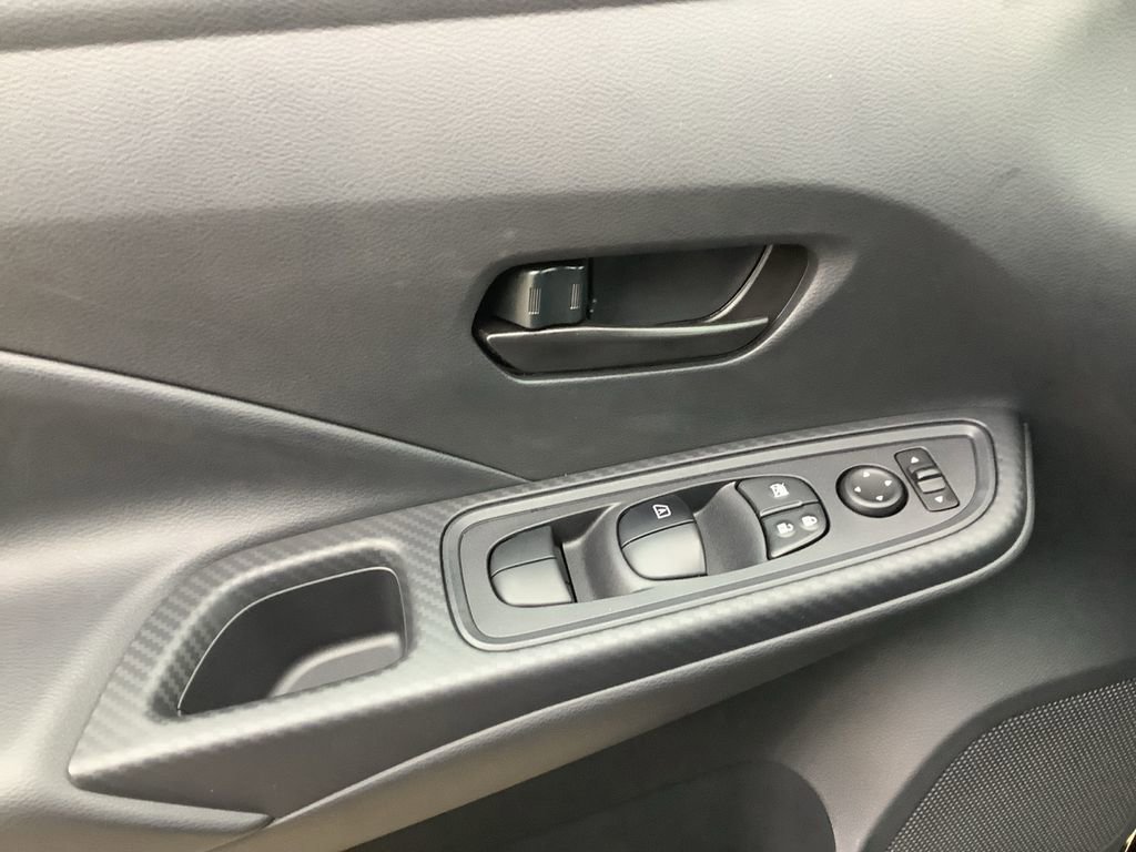 Used 2025 Nissan Versa S w/ Trunk Package image 23