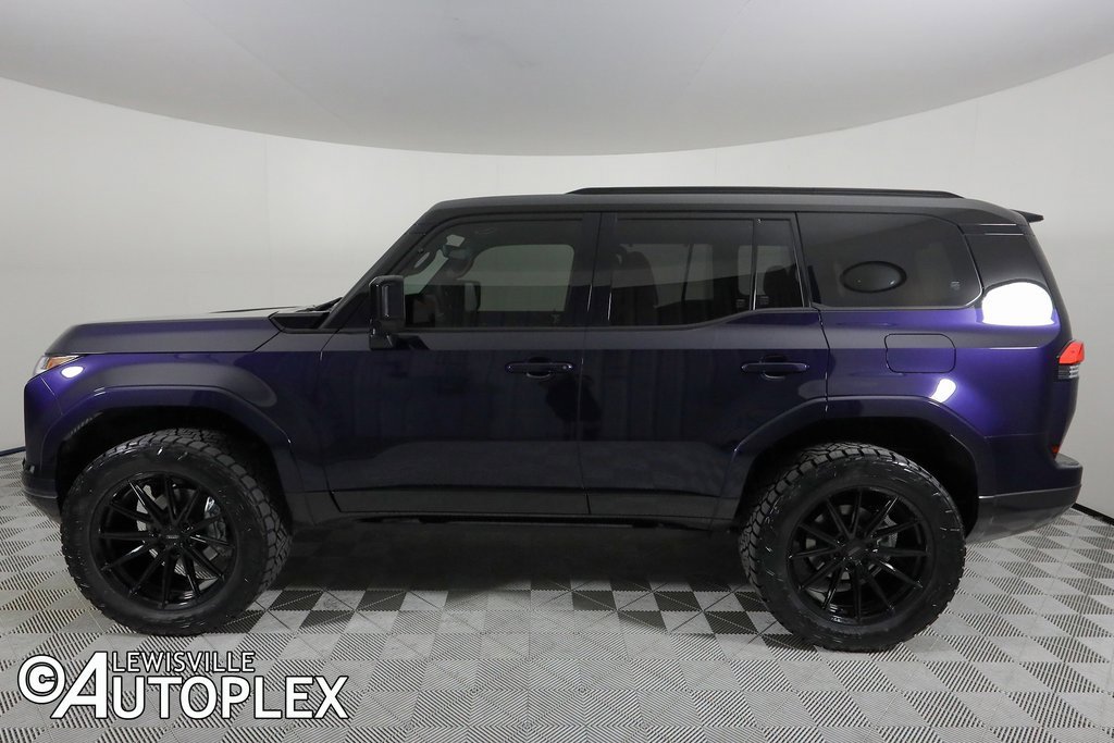 Used 2025 Lexus GX 550 w/ Accessory Package (2T) image 8