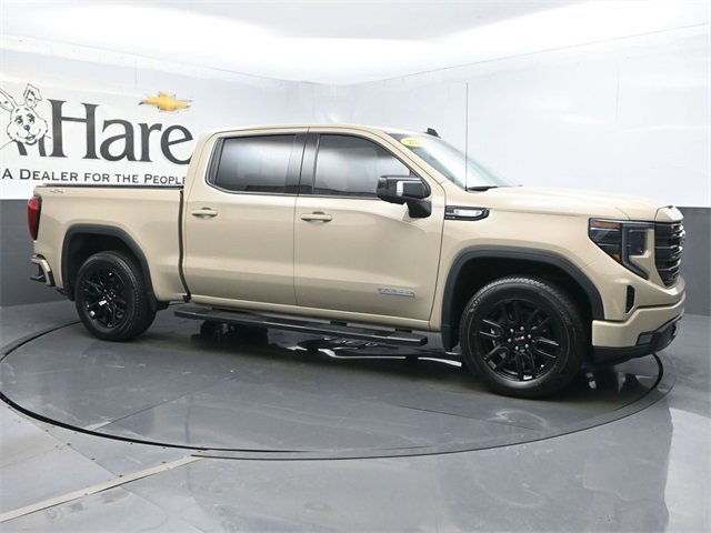 Used 2022 GMC Sierra 1500 Elevation w/ Elevation Premium Package image 6