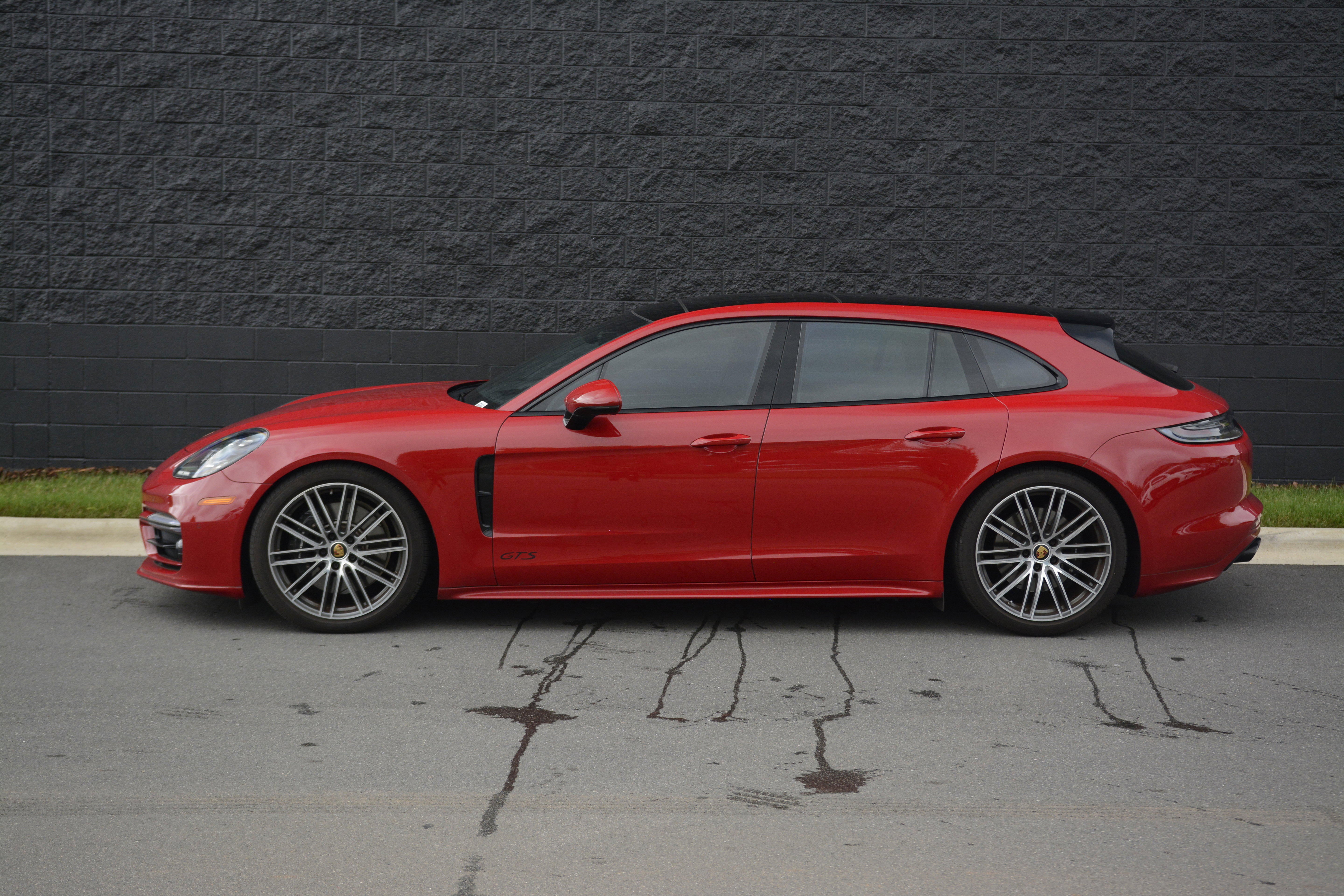 Certified 2023 Porsche Panamera GTS AWD/4WD image 2