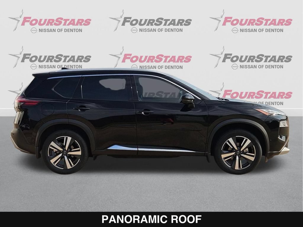 Used 2023 Nissan Rogue Platinum FWD image 3
