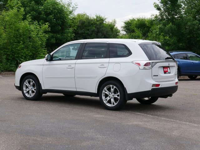 Used 2014 Mitsubishi Outlander SE AWD/4WD image 4