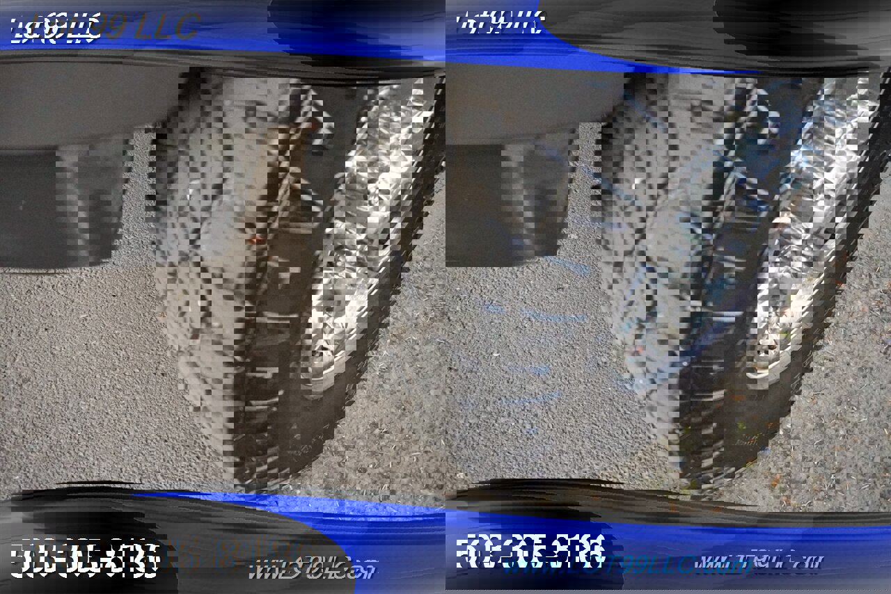 Used 2003 Ford F250 XLT image 4