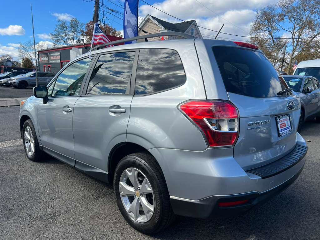 Used 2015 Subaru Forester 2.5i Premium w/ All-Weather Package image 5