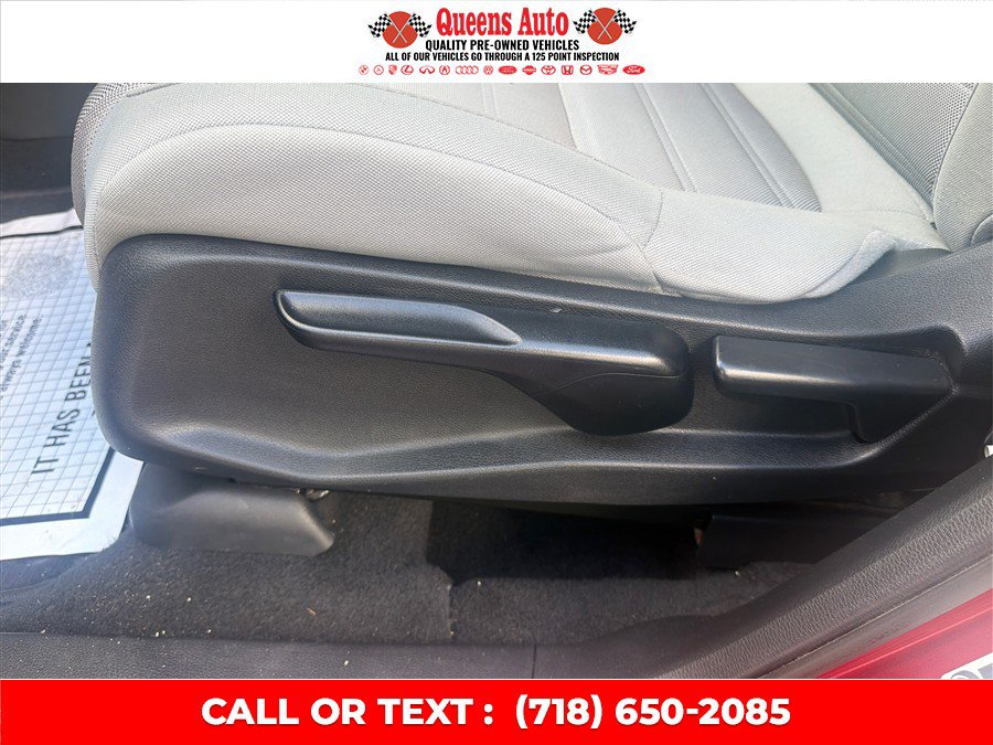 Used 2020 Honda CR-V LX image 22