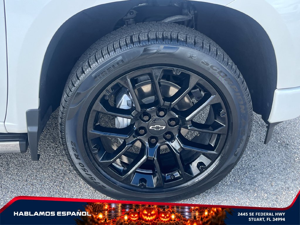 Used 2023 Chevrolet Silverado 1500 High Country w/ Technology Package AWD/4WD image 21