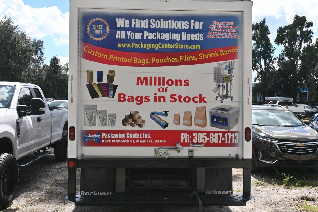 Used 2019 Chevrolet Express 3500 w/ Power Convenience Package RWD image 4