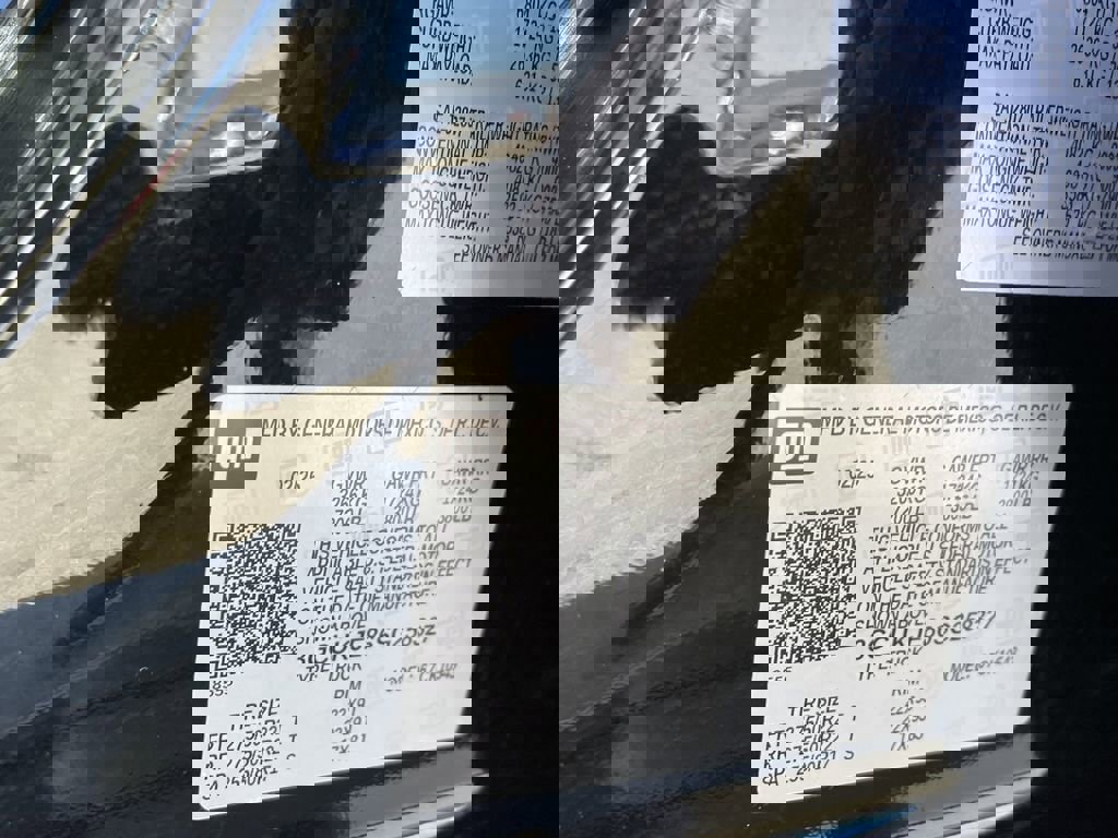 Certified 2025 Chevrolet Silverado 1500 High Country image 36