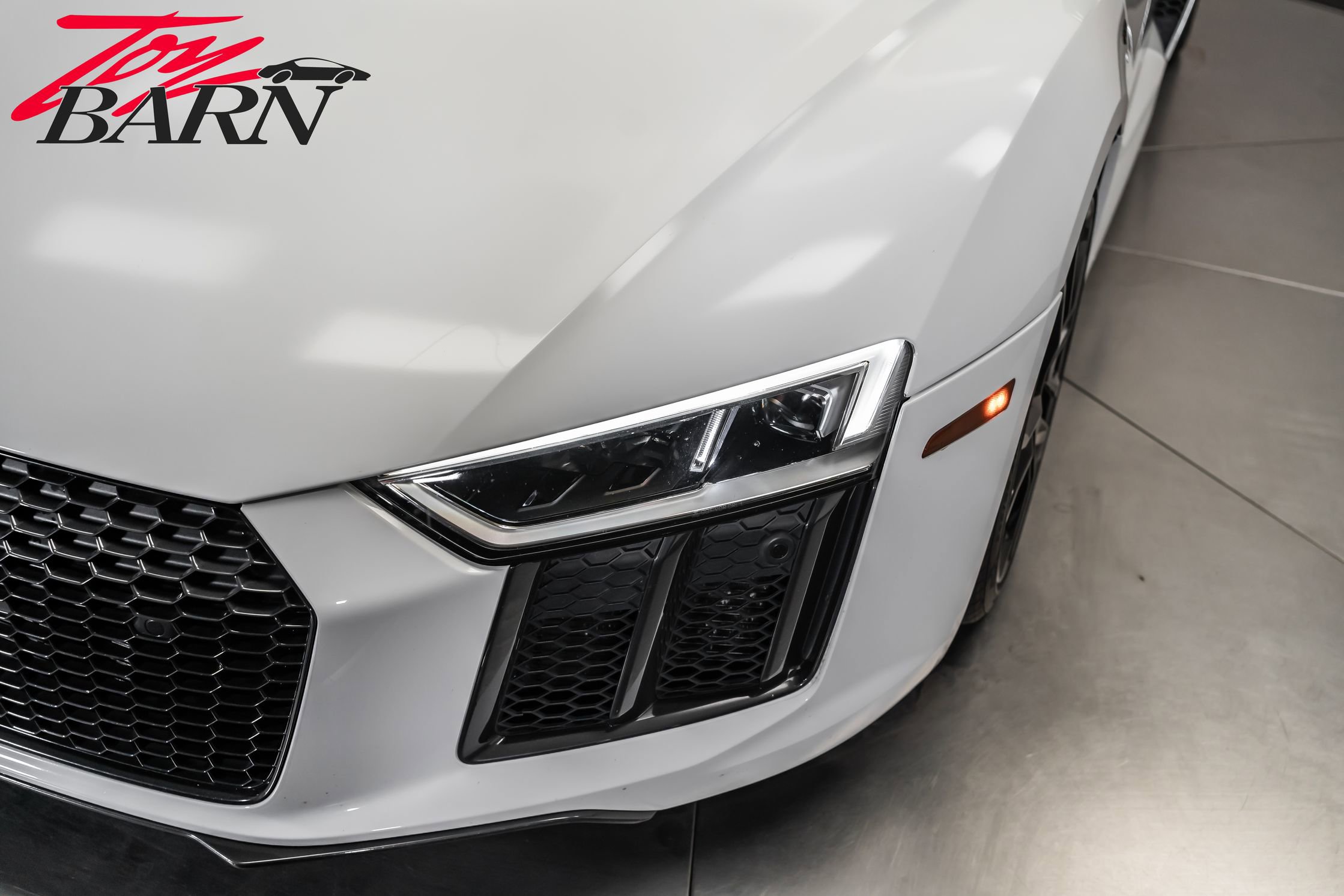 Used 2018 Audi R8 V10 image 11