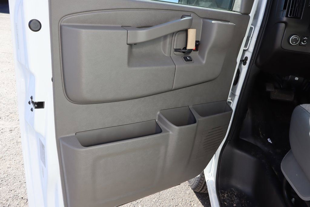 New 2026 Chevrolet Express 3500 w/ Power Convenience Package image 23